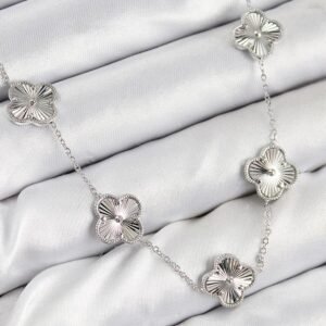 Pirinç VIP Yonca Model Gümüş Renk Kadın Kolye - Görsel 2